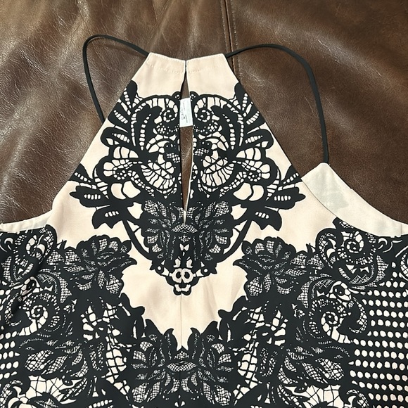 Express XS halter silk pink and black tank - Picture 5 of 7